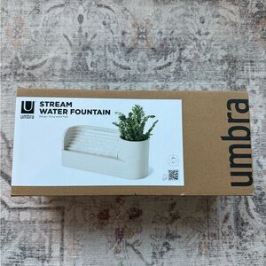 Umbra Stream Water Fountain - White and Green